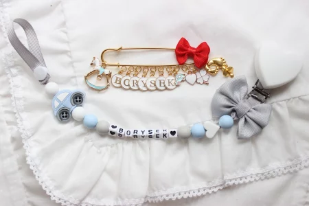 Zawieszka do smoczka 'Niebieskie Auto’/tasiemka + klips silikonowy