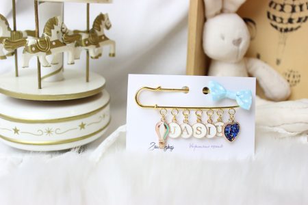 Agrafka do wózka Serce Brokat