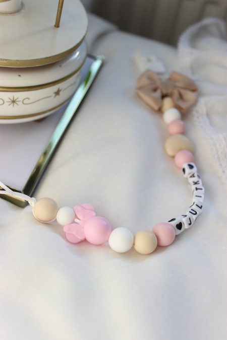 Zawieszka do smoczka na sznureczku „Różowa Minnie”