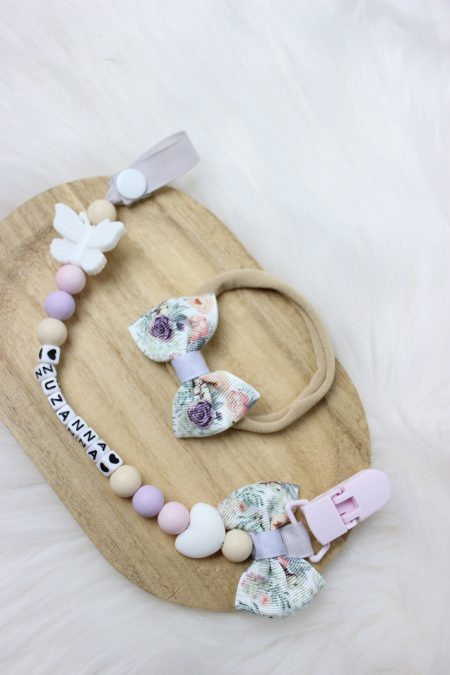Zawieszka do smoczka 'pastelowe kwiaty’